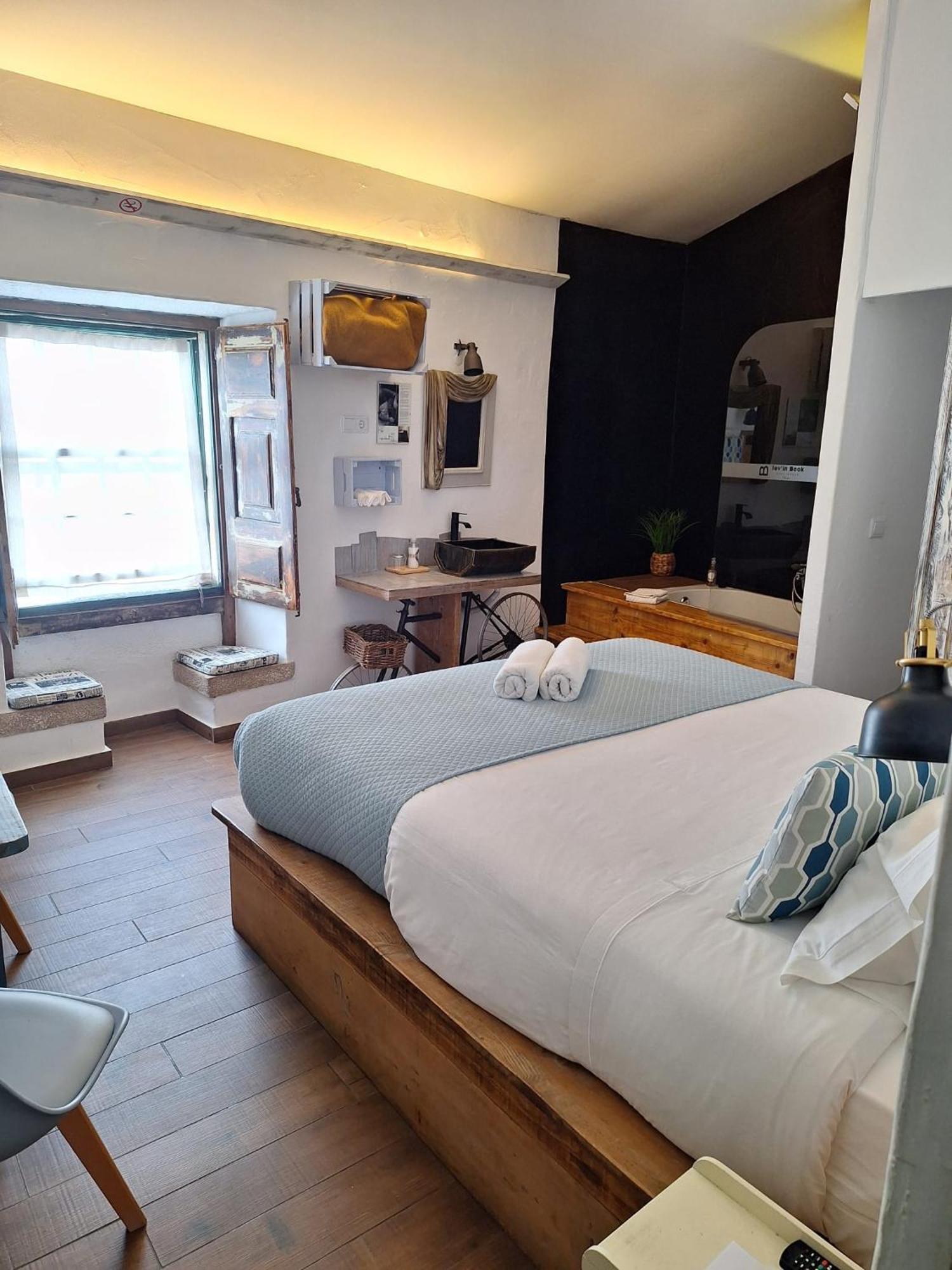 Lovin Book Guesthouse Óbidos Zewnętrze zdjęcie